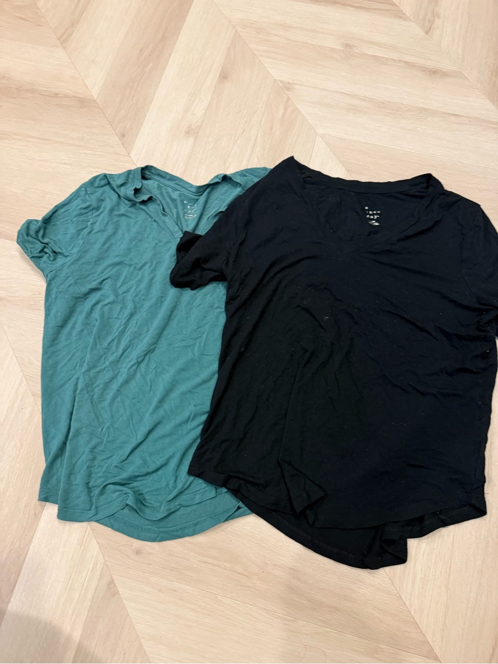 BUNDLE a new day V-Neck Tee in Black and Teal Green
